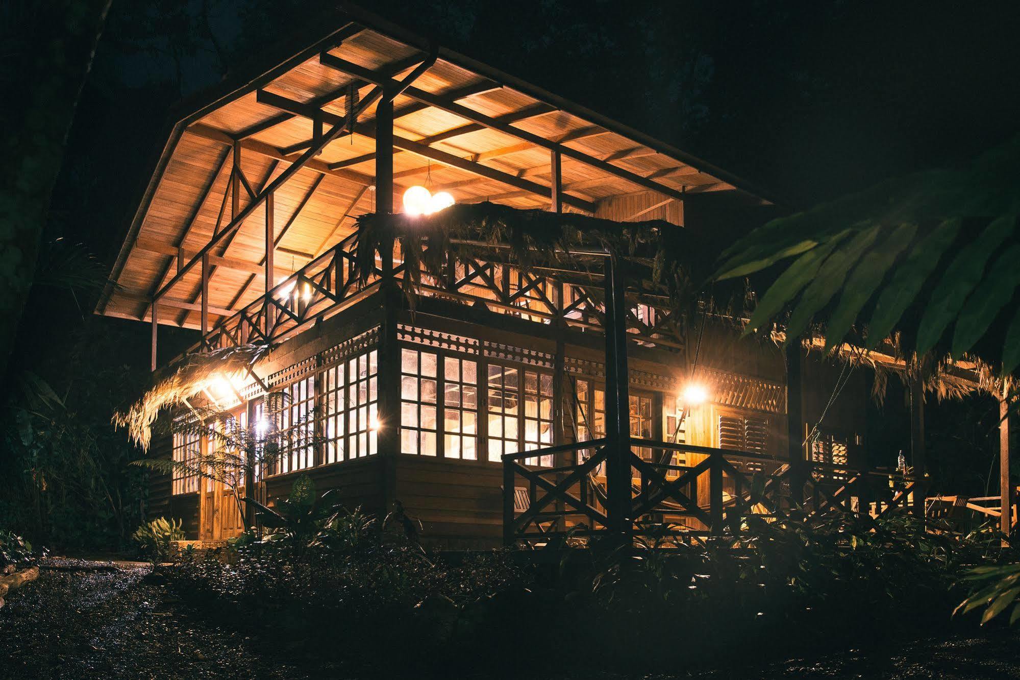 La Kukula Lodge Puerto Viejo de Talamanca Экстерьер фото
